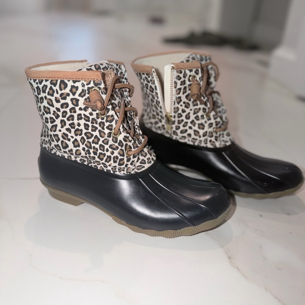 Sperry Leopard + Black Women’s Bootie Size 8.5